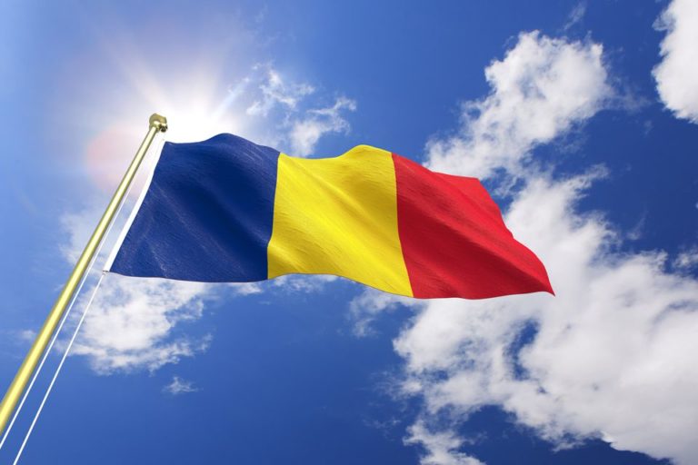 flag-of-romania-514369529-5ac0b8bba9d4f900376335a1